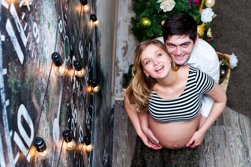 Фотосессия беременных с мужем цены. Фотосъёмка в студии и на природе